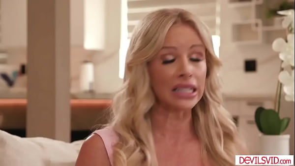 Wife having 3some with husbands mistress