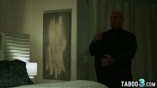 Petite MILF wife Penelope Reed has to say thanks for her father in law