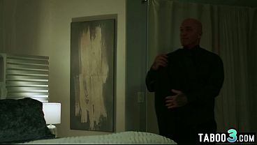 Petite MILF wife Penelope Reed has to say thanks for her father in law